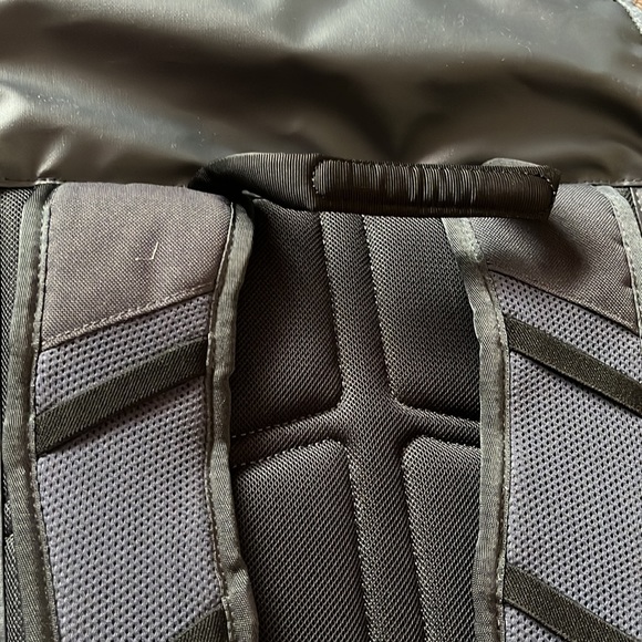 Marmot slate everyday travel back pack - Picture 10 of 14